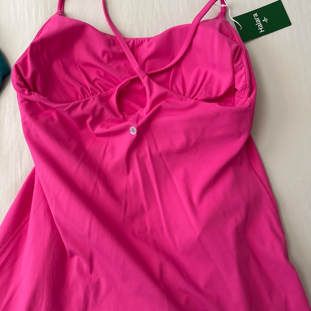 Halara tennis dress - Picture 2 of 3